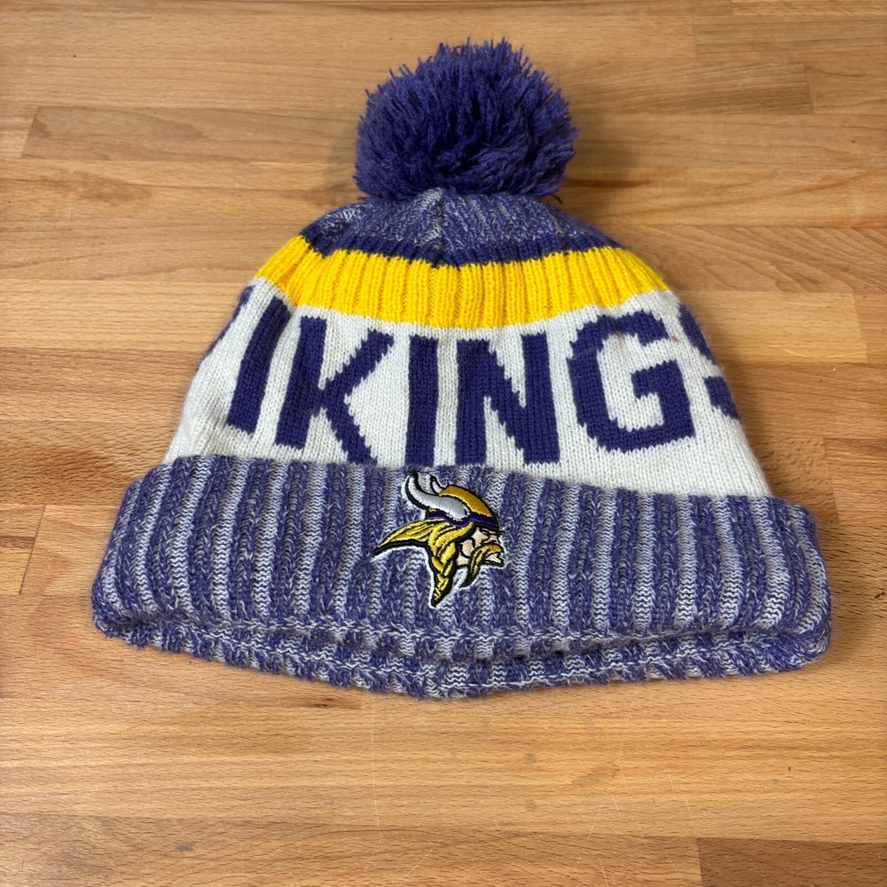 Minnesota Vikings Hat One‎ Size Purple Beanie Fleece Lined Winter New Era
